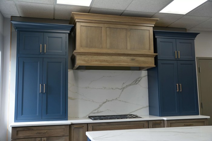 Decor above kitchen cabinets