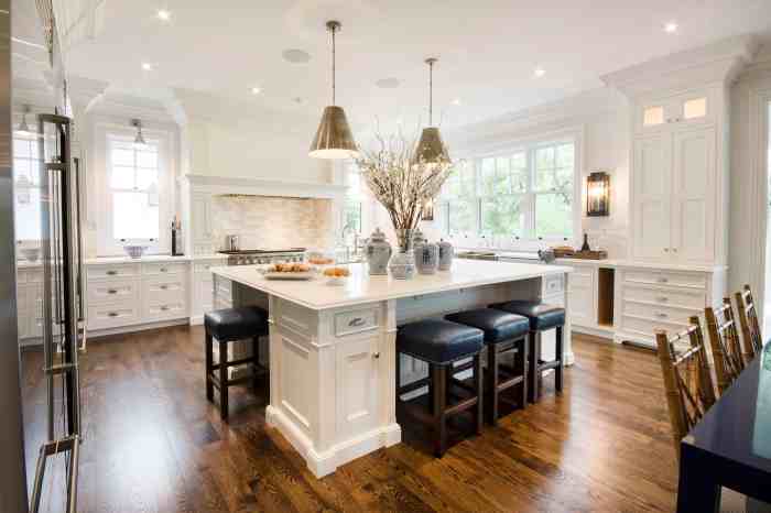 Kitchen island countertop decor