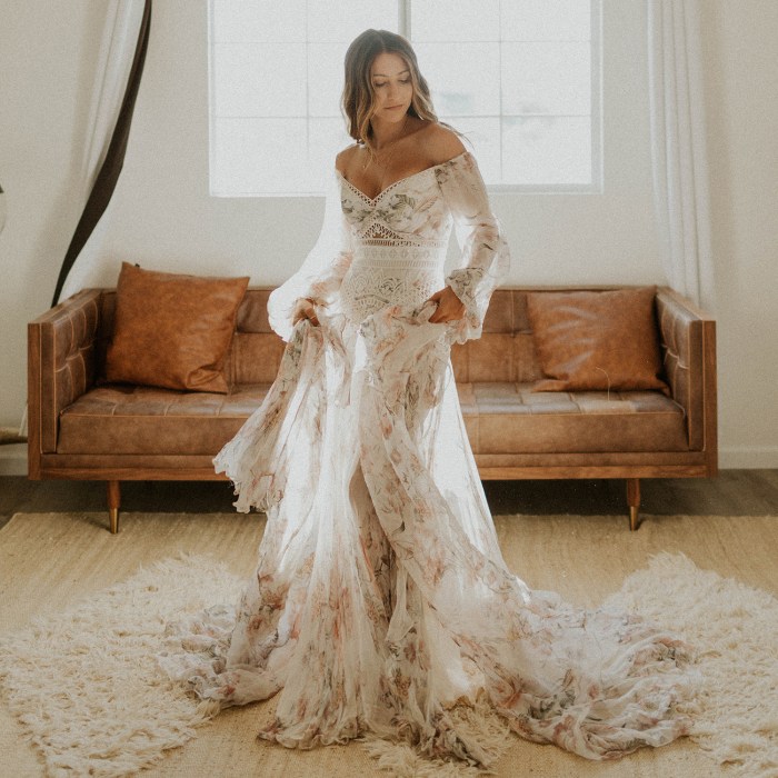 Boho fall wedding dress